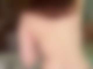 Live cam show with Emma - Red Hair on Fling VIP Chat