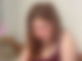 Live cam show with Emma - Red Hair on Fling VIP Chat