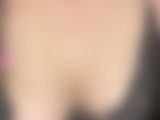 Live cam show with Emma - Red Hair on Chatstar