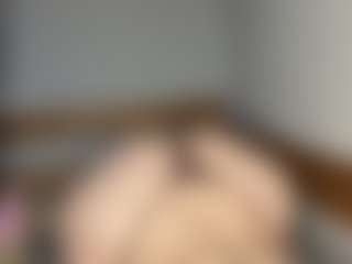 Live cam show with Emma - Hairy Pussy Red Hair on AdultVida.com