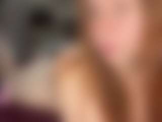 Live cam show with Emma - Red Hair on CamSodaAdn