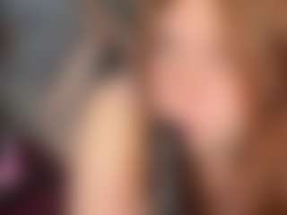 Live cam show with Emma - Red Hair on Fapmatic.com