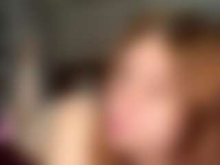 Live cam show with Emma - Red Hair on Sweet Sext