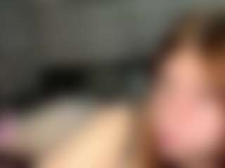 Live cam show with Emma - Green Eyes on Gym Cam Girls
