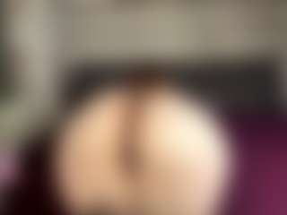 Live cam show with Emma - Public Red Hair on nudelive.tv