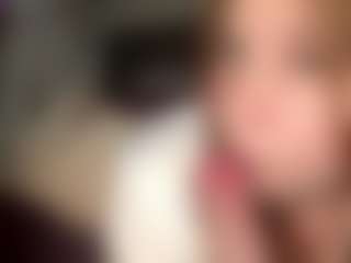 Live cam show with Emma - Red Hair on Camming Site