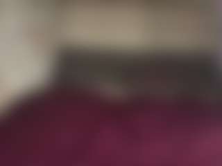 Live cam show with Emma - Red Hair on Camsoda