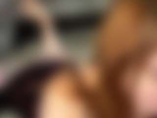 Live cam show with Emma - Genital Piercings on Instabang