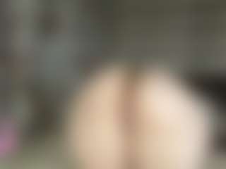 Live cam show with Emma - Hairy Pussy Red Hair on Lustler