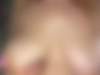 Live cam show with Emma - Tattoos Red Hair on CamSextacy