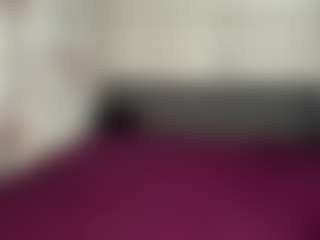 Live cam show with Emma - Public Red Hair on testsause.com