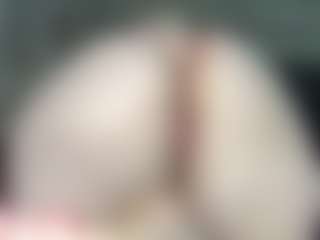 Live cam show with Emma - Green Eyes on SpankPalCams