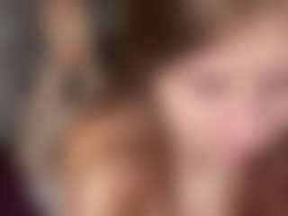 Live cam show with Emma - Public Red Hair on Fling VIP Chat