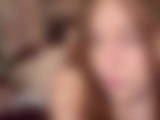 Live cam show with Emma - Red Hair on Camsoda
