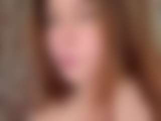Live cam show with Emma - Red Hair on Camming Site
