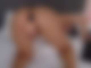 Live cam show with IsaLuxury - Role Play on AdultVida.com