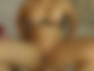 IsaLuxury's Live Sex Cam Show