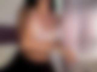 Live cam show with Katelin - Eating Pussy on camwithhim.com