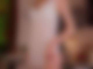 Live cam show with Miriam-Boshe - Body Massage on CamwithHer