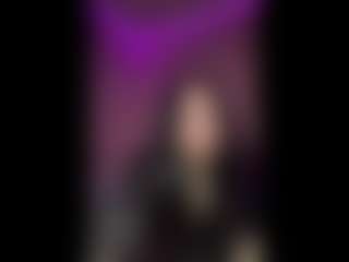 Live cam show with MoniqueSchiffman - Goth on instabang