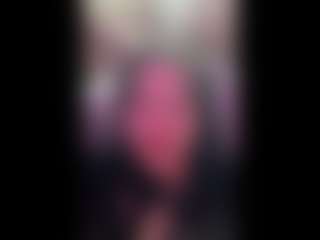 Live cam show with MoniqueSchiffman - Hot on Instabang