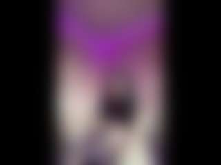 Live cam show with MoniqueSchiffman - Goth on Camming Site