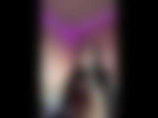 Live cam show with MoniqueSchiffman - Spanking on hrnylive.com