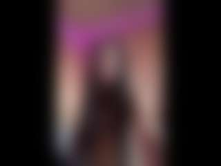 Live cam show with MoniqueSchiffman - Gape on Camsoda