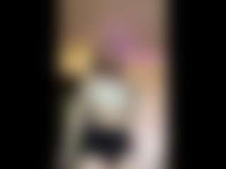 Live cam show with MoniqueSchiffman - Drinking on fuklive.com