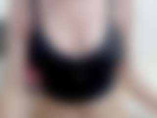 Live cam show with sammywallker - Glasses on Uber Horny