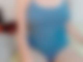 Live cam show with sammywallker - Brown Hair on CamwithHer