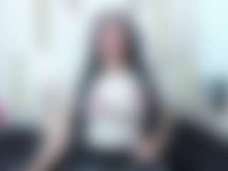 Sofia MILF webcam performer live streaming