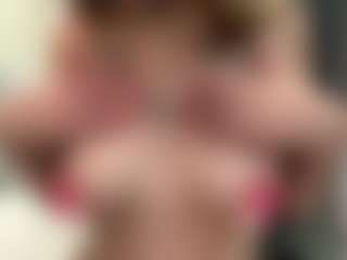 Live cam show with Elin - Solo on Camsoda