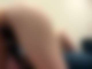 Elin's Live Sex Cam Show