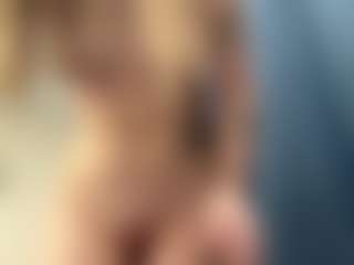 Elin's Live Sex Cam Show