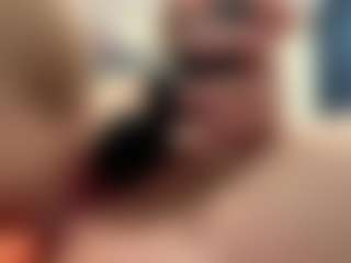 Live cam show with Elin - Normal on liverealitysex.com
