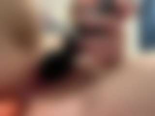Live cam show with Elin - Pov on liverealitysex.com