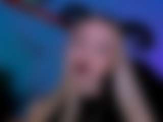 Live cam show with viola-sweet - Middle Aged on TeamSkeetLive