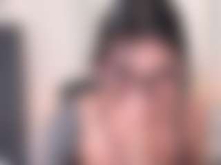 Live cam show with Ambarr - Nipple Piercings on live18s.com