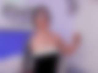 Live cam show with Ambarr - Nipple Piercings on AdultVida.com