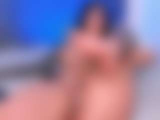 Live cam show with Ambarr - Thin on Camming Site
