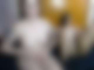 Live cam show with Candy-honey29 - Facial Piercings on AdultVida.com