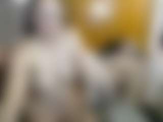 Live cam show with Candy-honey29 - Deepthroat on TeamSkeetLive