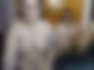 Live cam show with Candy-honey29 - Facial Piercings on Free Soda