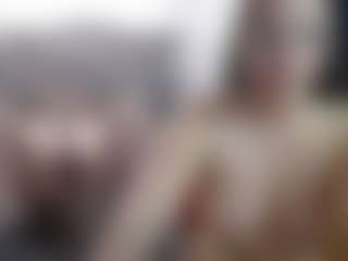Live cam show with Candy-honey29 - Average on Lustler