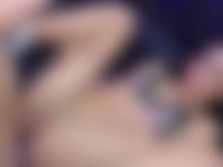 Live cam show with CataleyaHammond - Strip on Camsoda