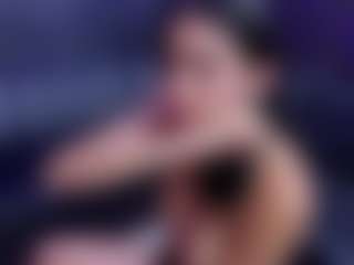 Live cam show with CataleyaHammond - Strip on StripNow