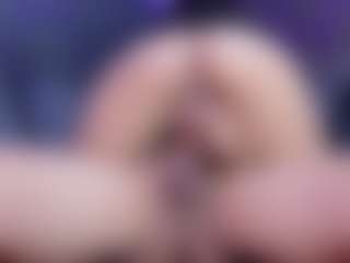 Live cam show with CataleyaHammond - Athletic on madthumbs