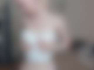CecilaChars's Live Sex Cam Show
