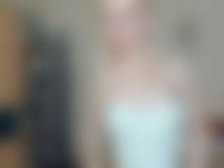 CecilaChars's Live Sex Cam Show